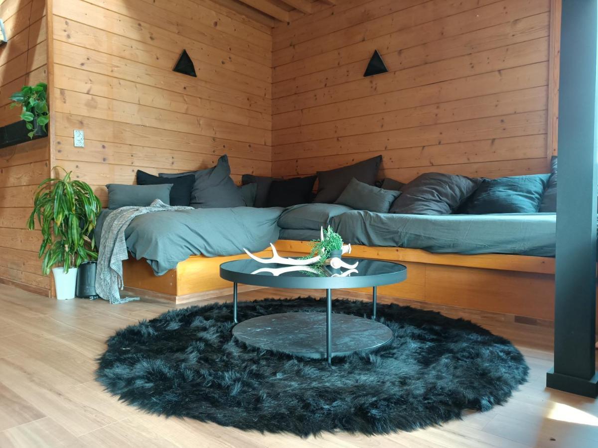 Hooting Owl Private Ski Chalet Niseko Esterno foto