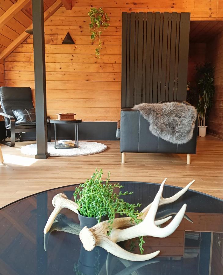Hooting Owl Private Ski Chalet Niseko Esterno foto