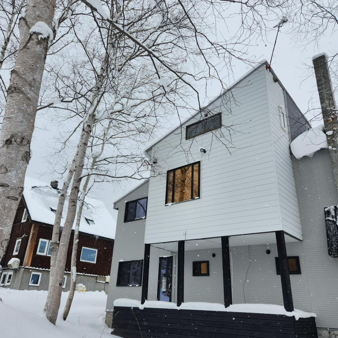 Hooting Owl Private Ski Chalet Niseko Esterno foto